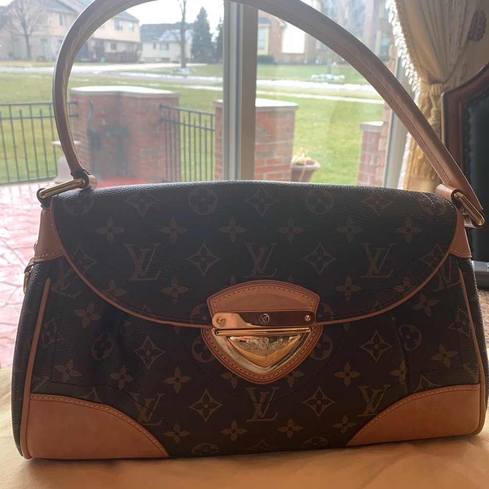 Louis Vuitton Beverly Pm